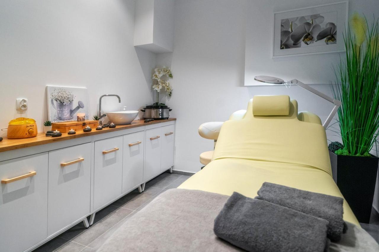 Sun & Snow E Z Sauna Apartment